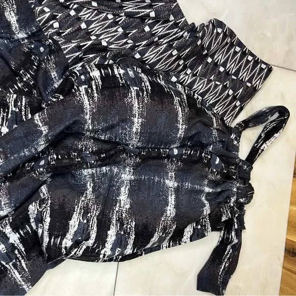 Black and White Athleta Patterned Dress Size Large - Picture 2 of 8